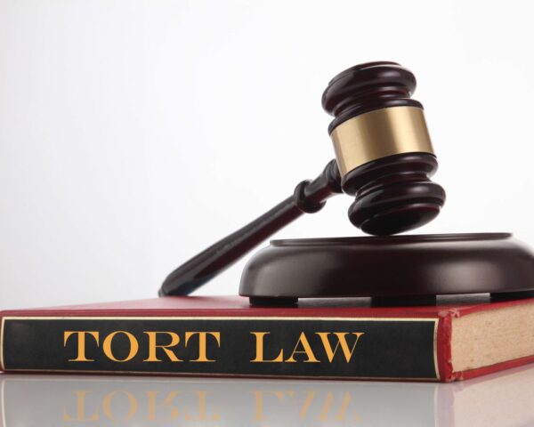 Understanding the Difference Between Mass Torts and Class Action Lawsuits: A Comprehensive Guide